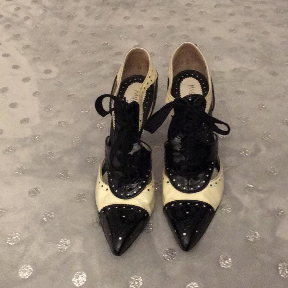 Yves Saint Laurent tuxedo heels - Picture 1 of 6
